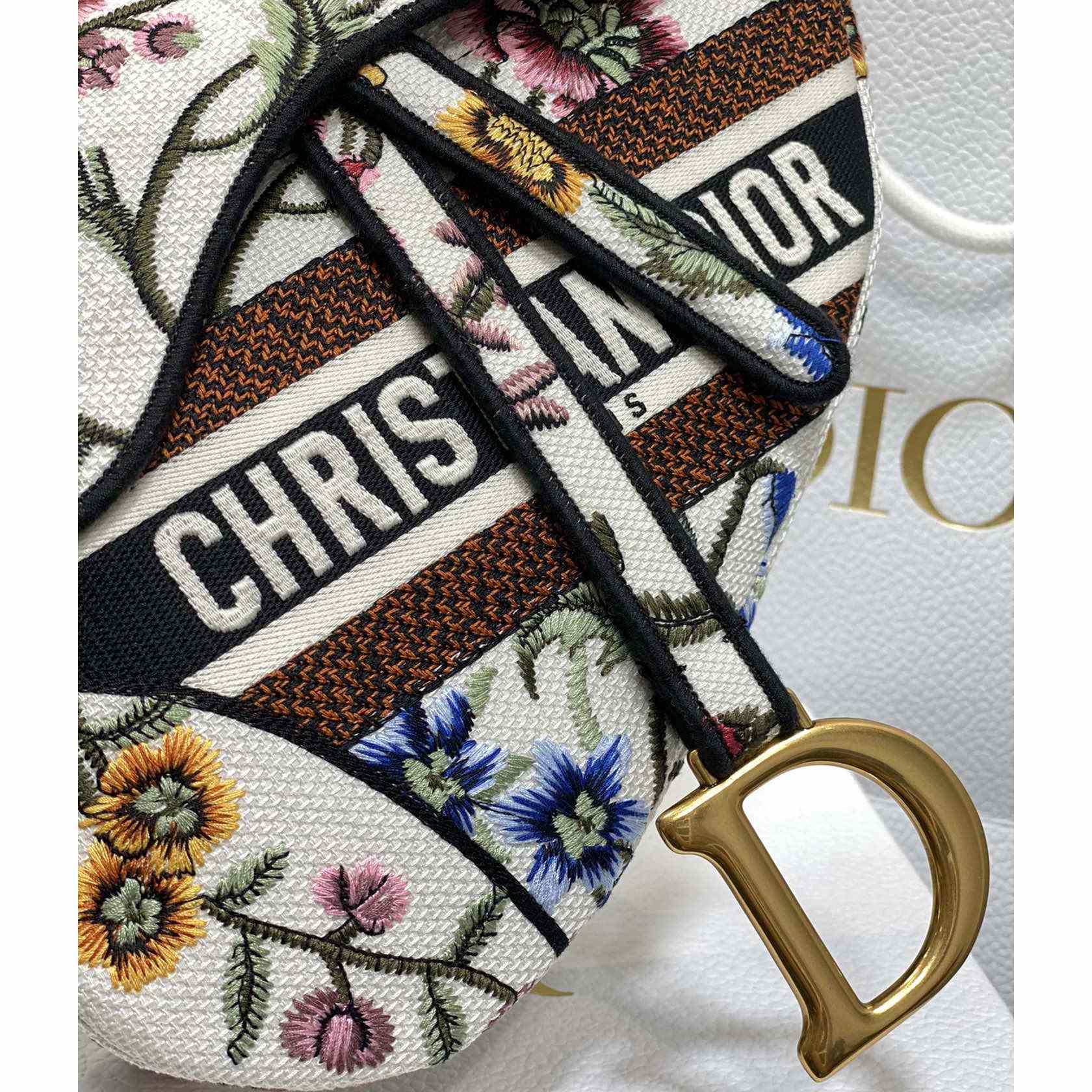 Dior Saddle Bag  - FashionPlug