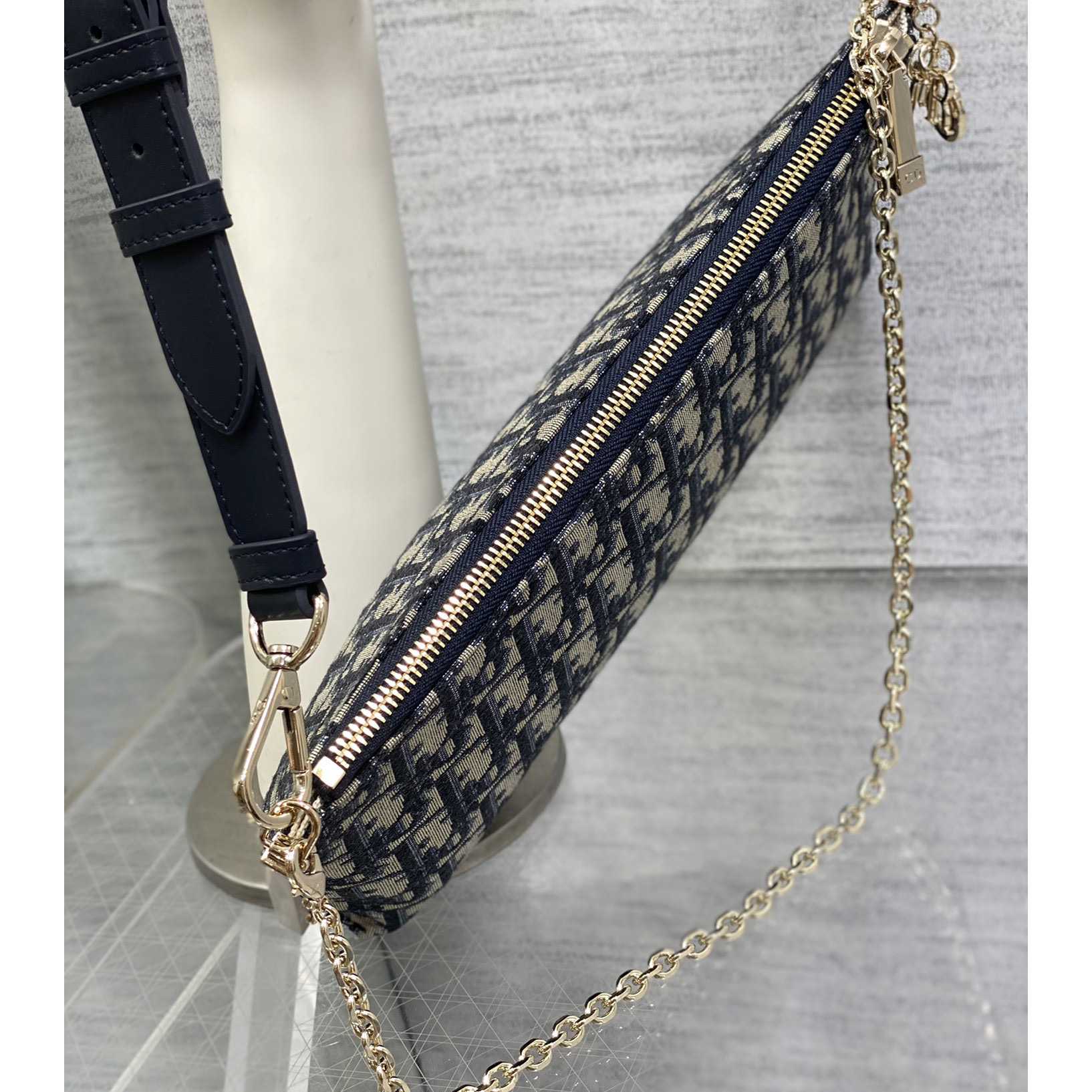 Dior Club Bag - FashionPlug