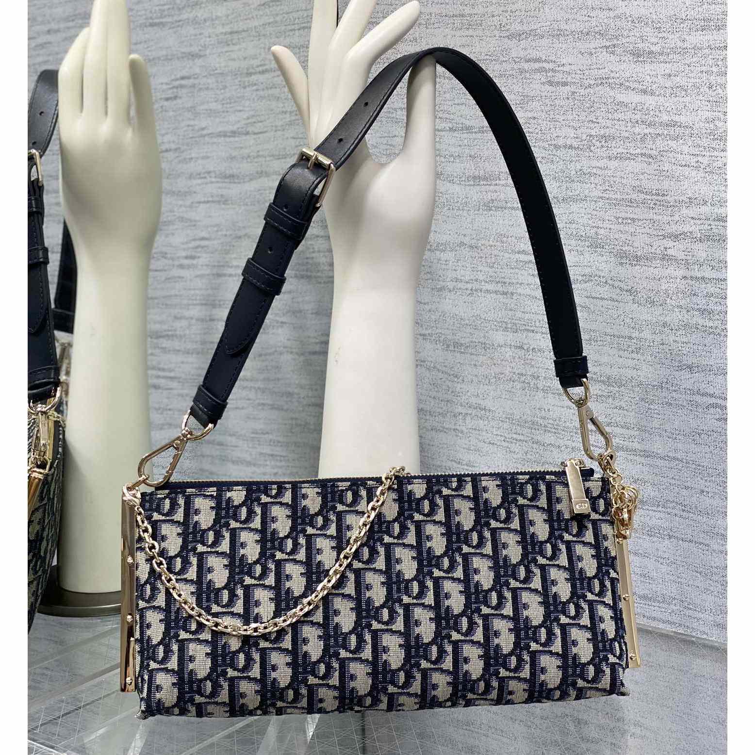 Dior Club Bag - FashionPlug