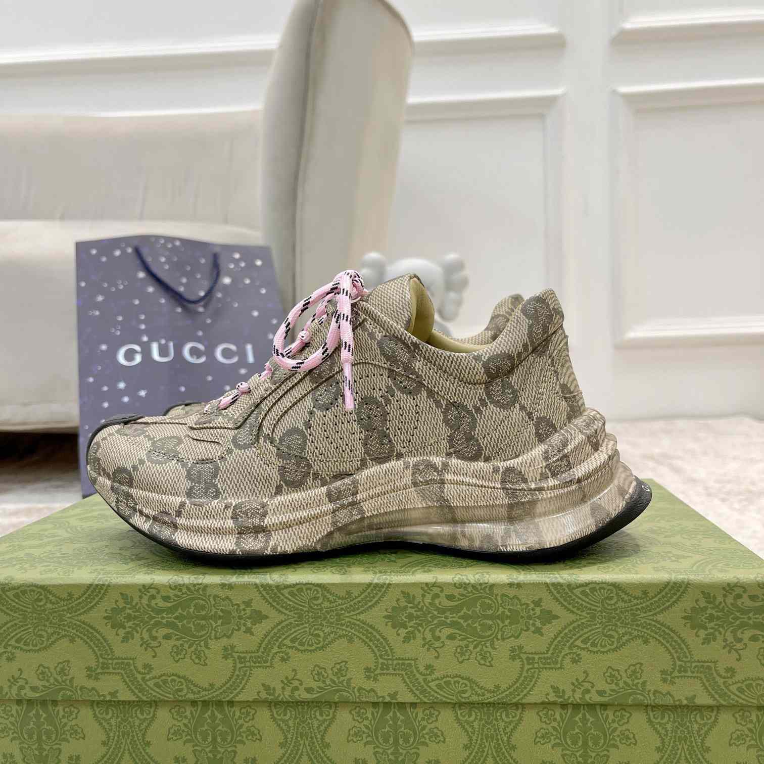 Gucci Run Sneaker - FashionPlug