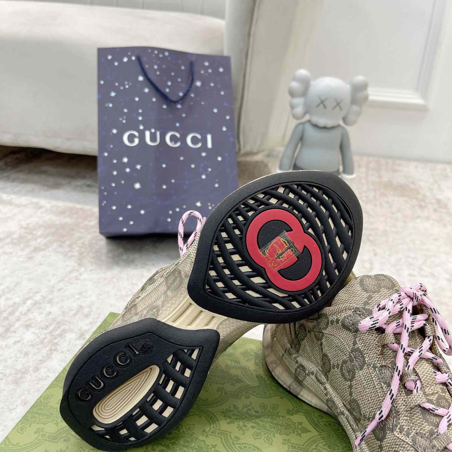 Gucci Run Sneaker - FashionPlug