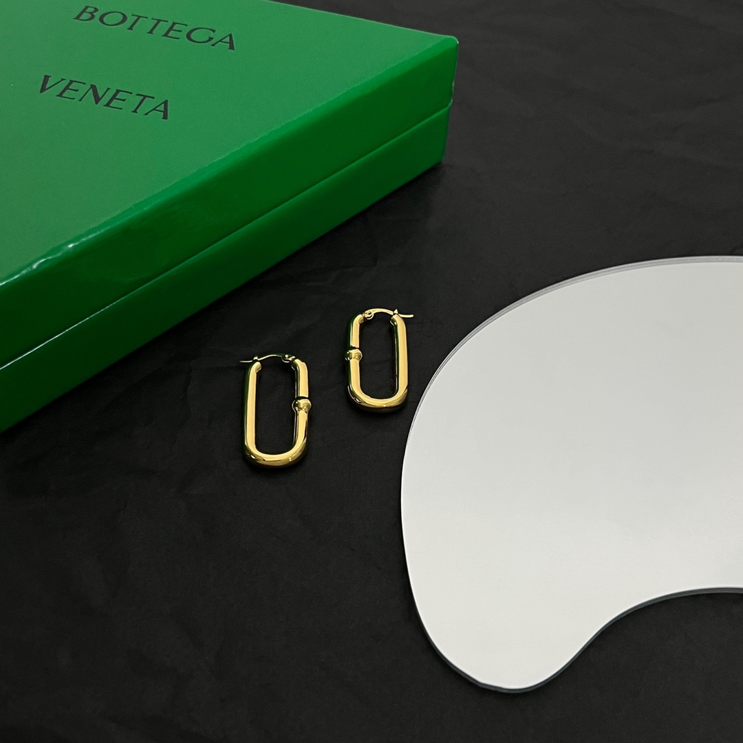 Bottega Veneta Chains Hoop Earrings - FashionPlug