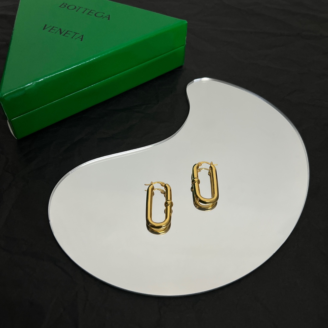 Bottega Veneta Chains Hoop Earrings - FashionPlug
