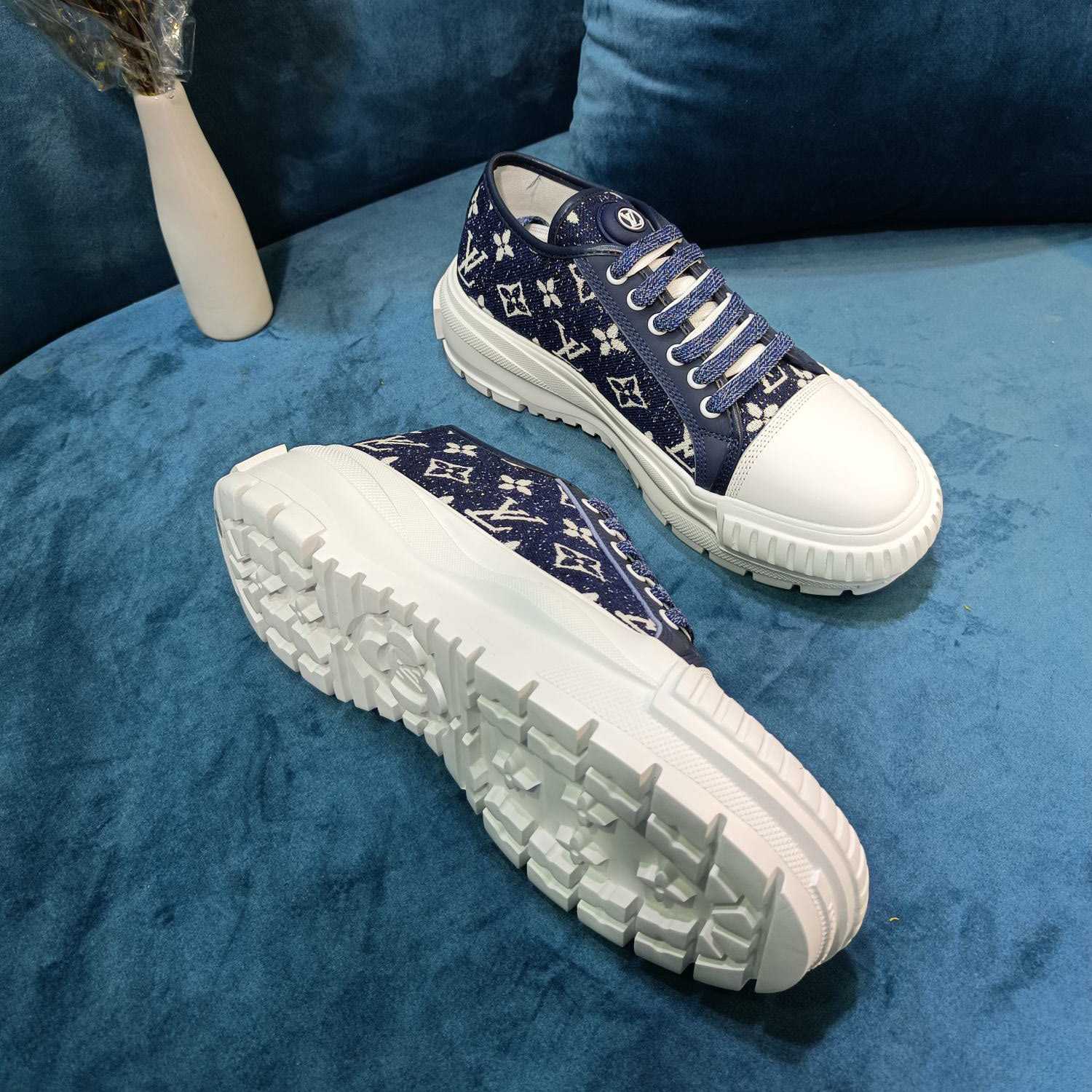 Louis Vuitton LV Squad Trainer - FashionPlug