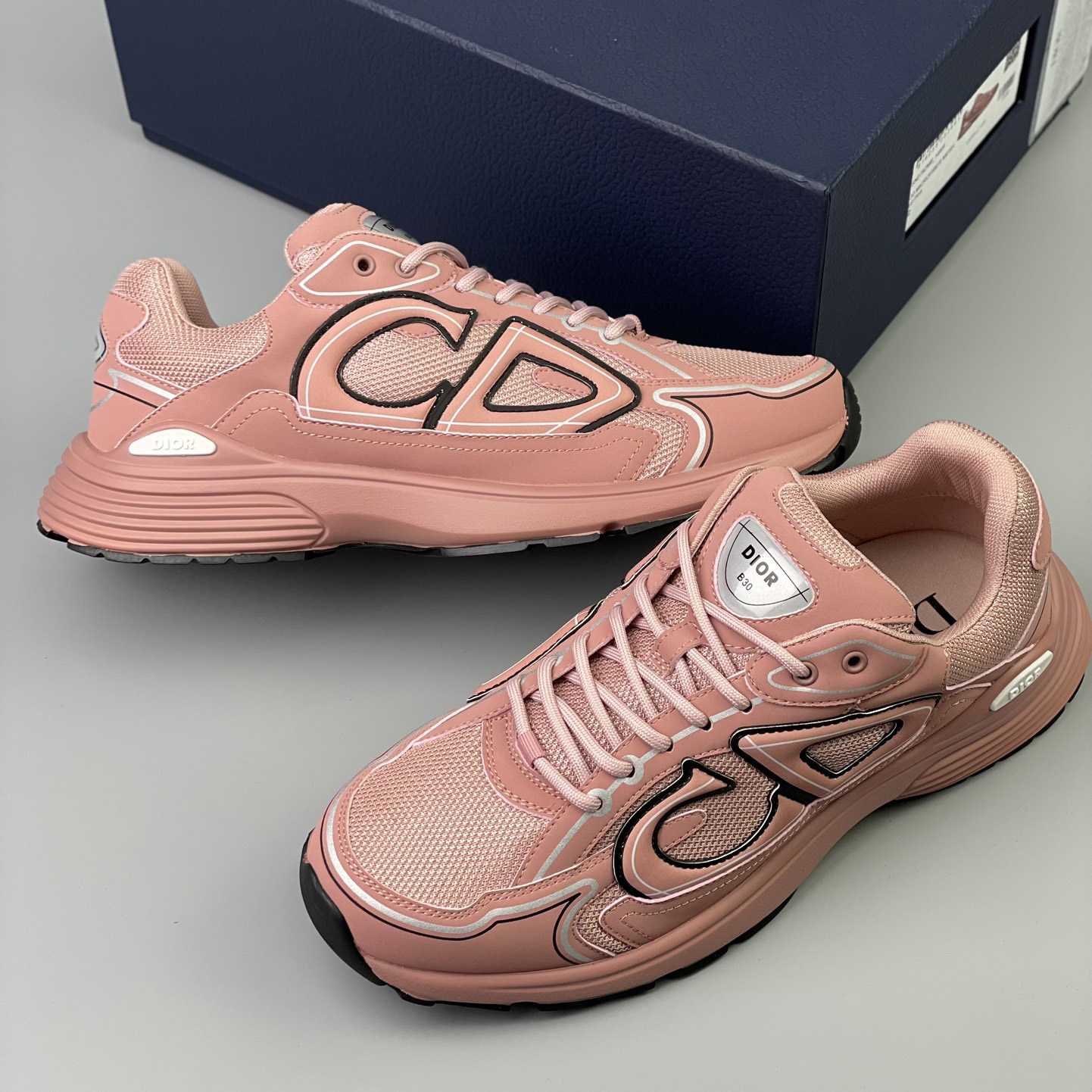 Dior B30 Sneaker  - FashionPlug