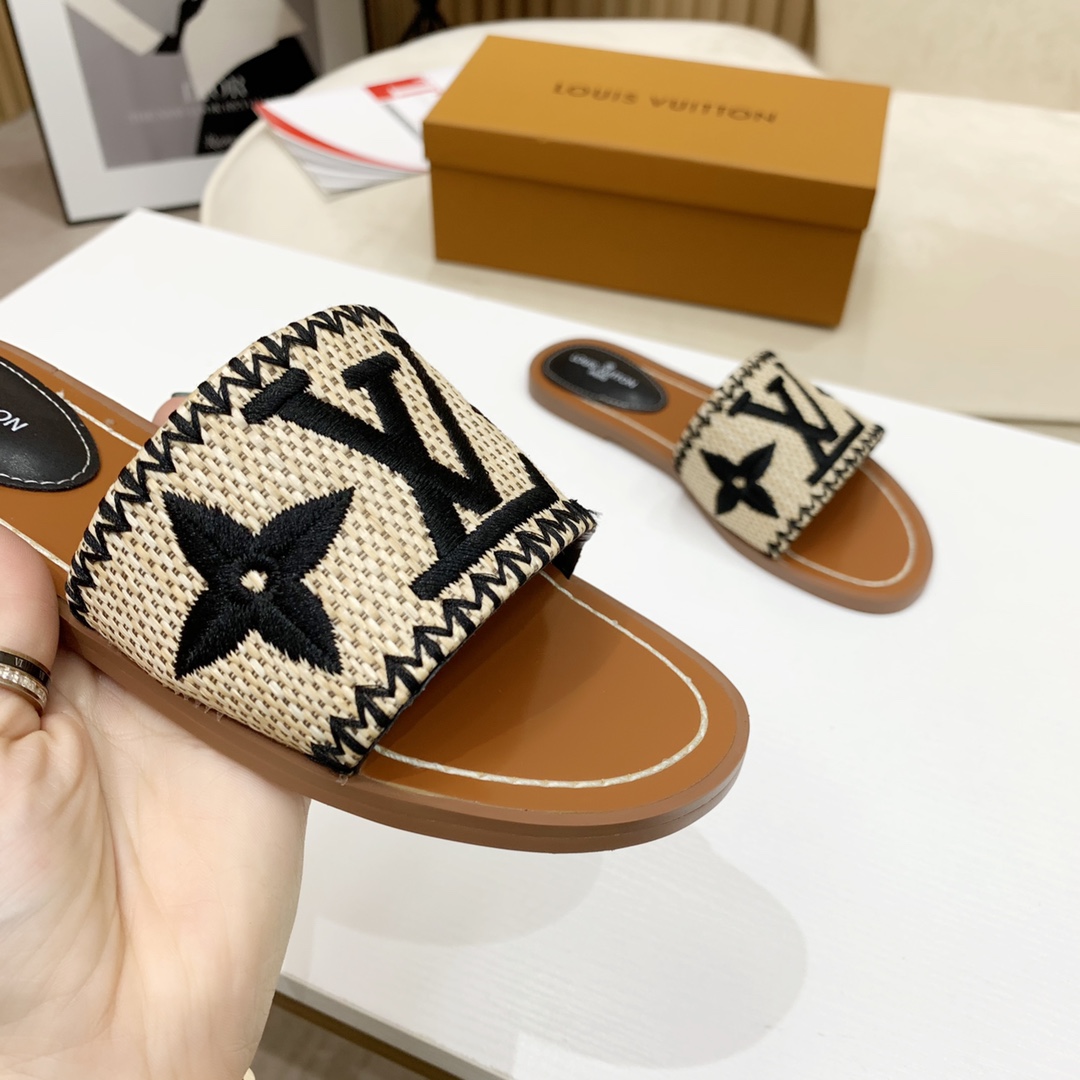 Louis Vuitton Lock It Flat Mule - FashionPlug
