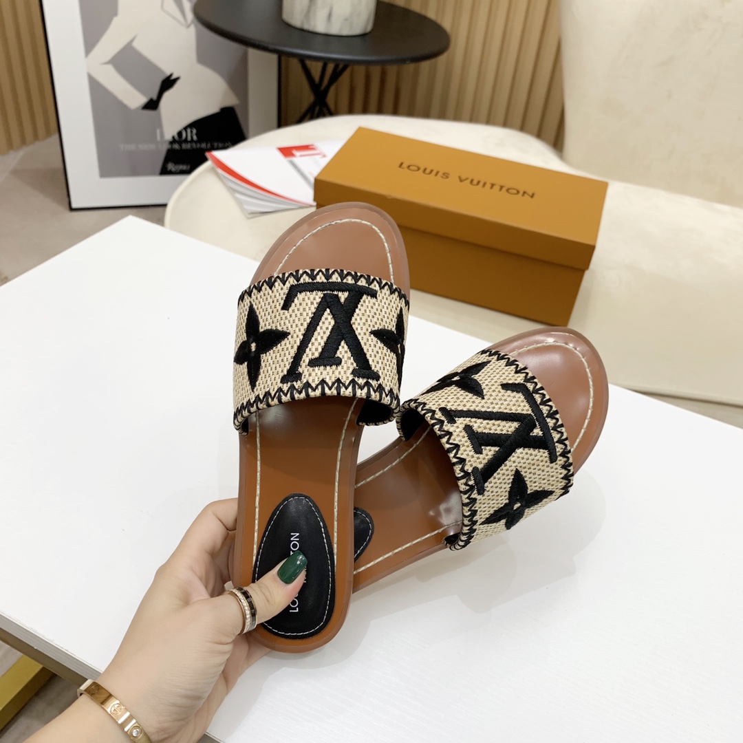 Louis Vuitton Lock It Flat Mule - FashionPlug
