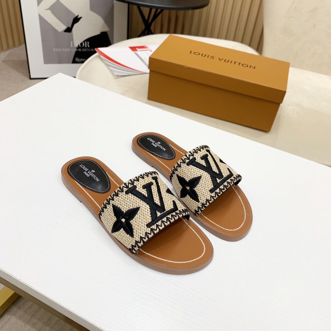 Louis Vuitton Lock It Flat Mule - FashionPlug