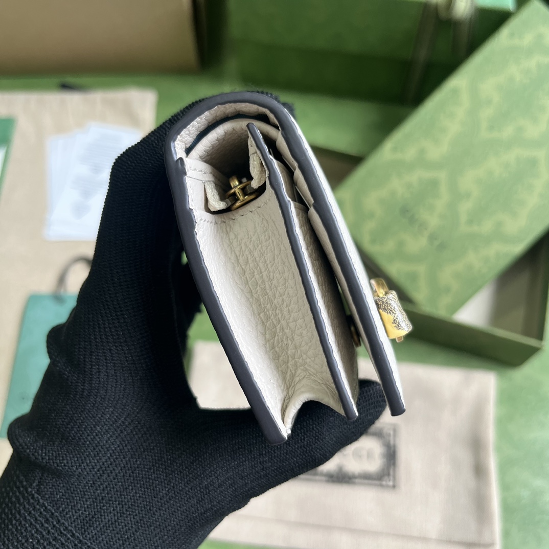 Gucci Wallet With Interlocking G Python Bow - FashionPlug