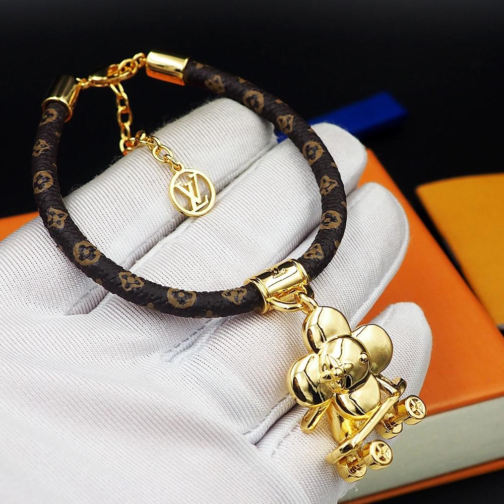 Louis Vuitton Vivienne Kick Flip Bracelet   M1051Z - FashionPlug