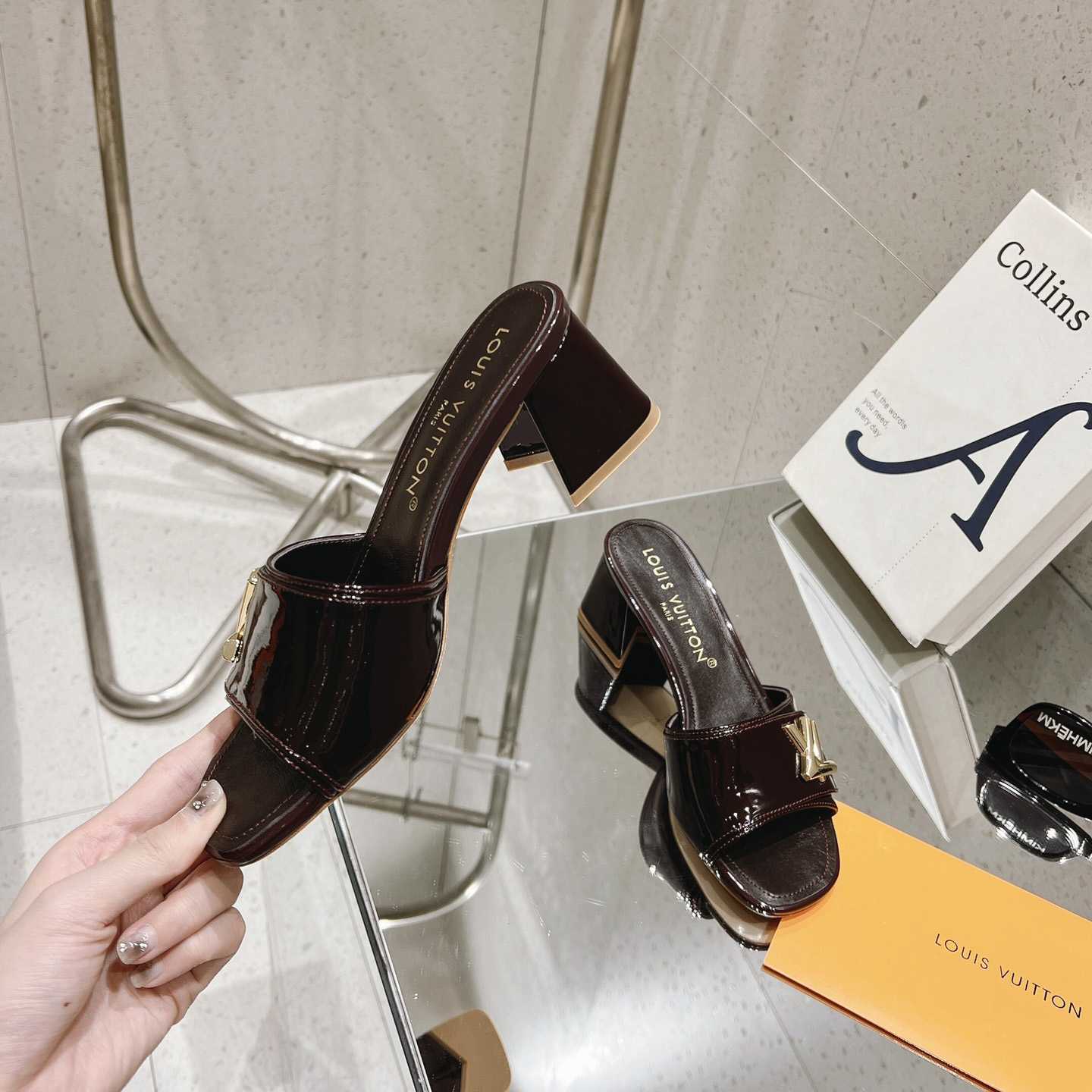 Louis Vuitton Shake Mule   1ABIDW - FashionPlug