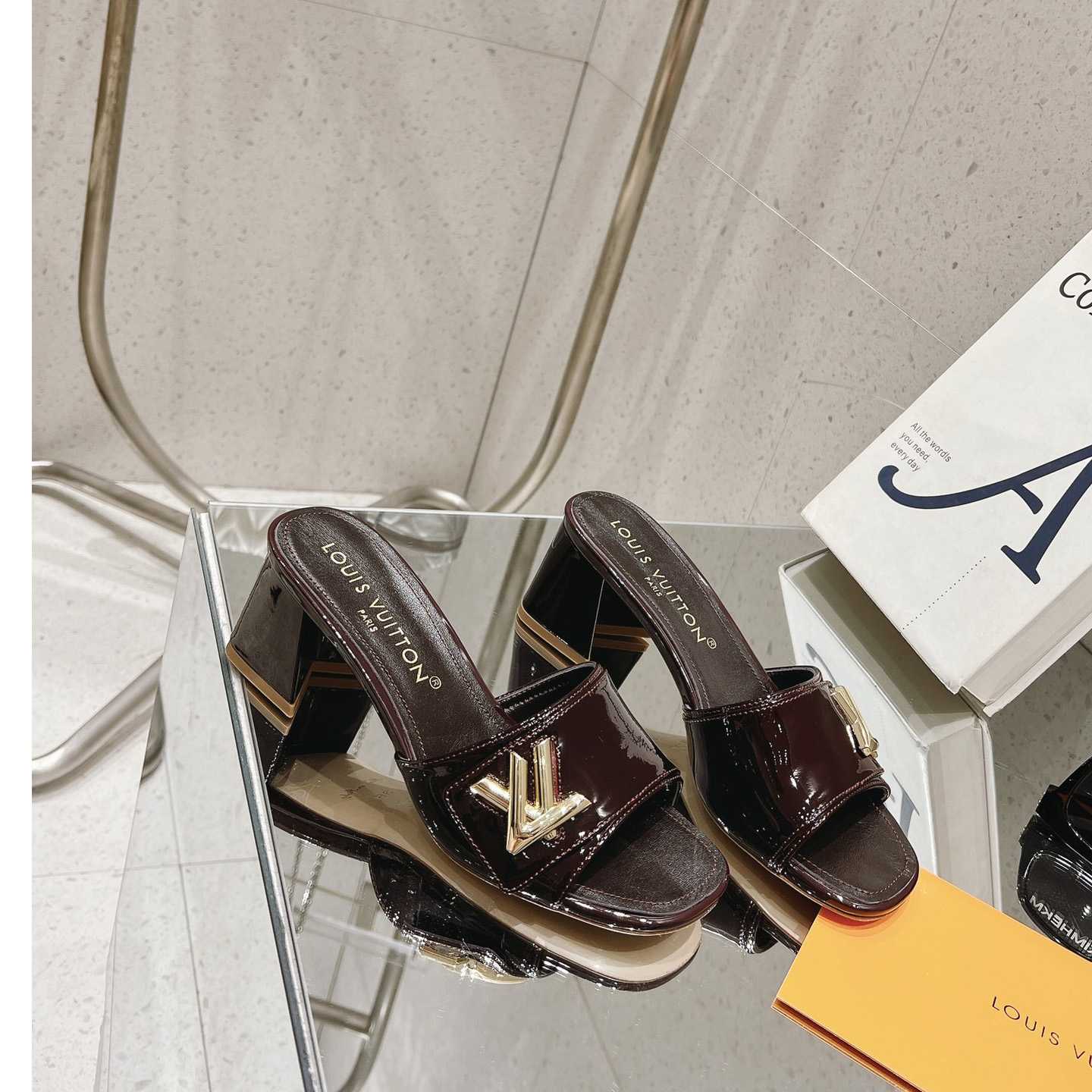 Louis Vuitton Shake Mule   1ABIDW - FashionPlug