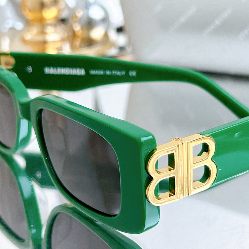 Balenciaga Dynasty Rectangle Sunglasses In Green    bb0096 - FashionPlug