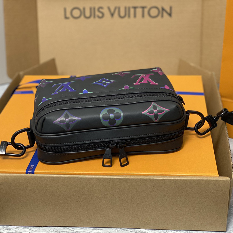  Louis Vuitton Comet Messenger PM Other Leathers(21.5-14-7.5cm)    M22495 - FashionPlug
