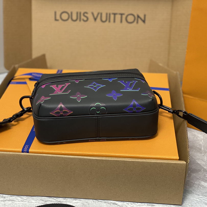  Louis Vuitton Comet Messenger PM Other Leathers(21.5-14-7.5cm)    M22495 - FashionPlug