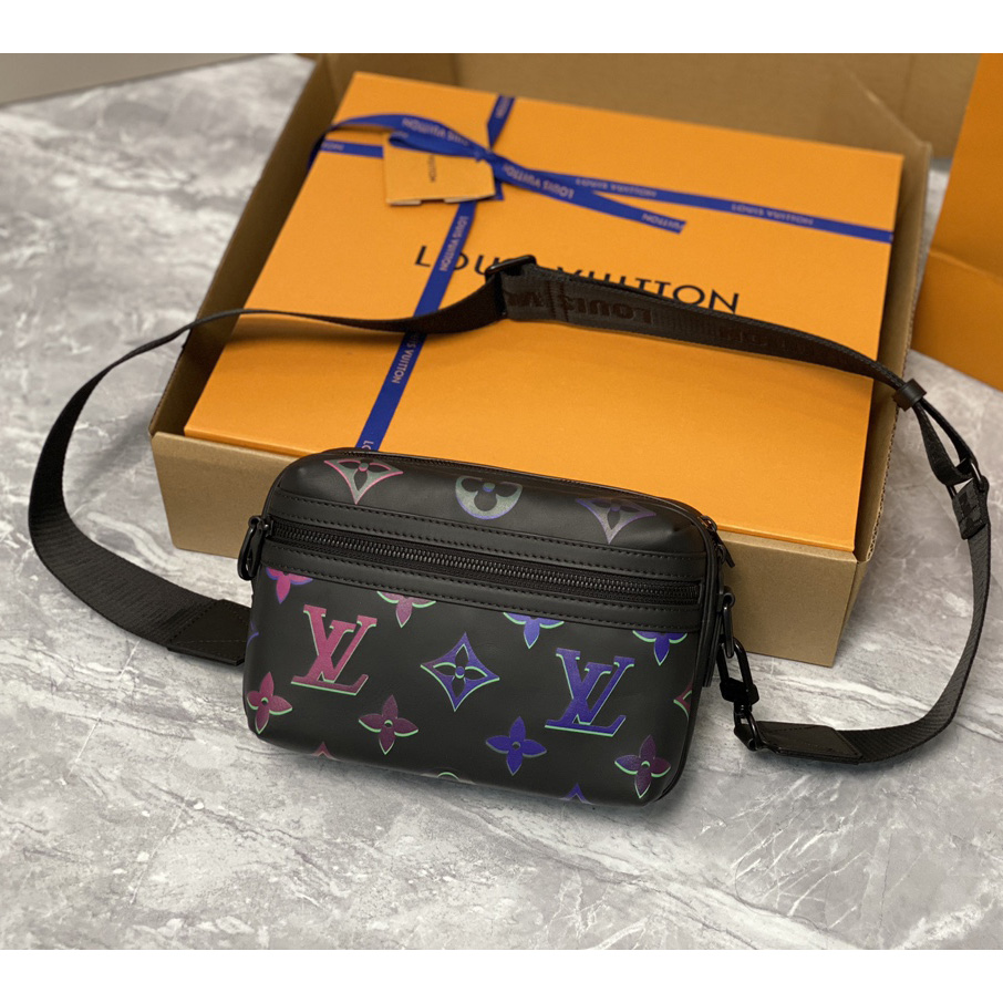  Louis Vuitton Comet Messenger PM Other Leathers(21.5-14-7.5cm)    M22495 - FashionPlug