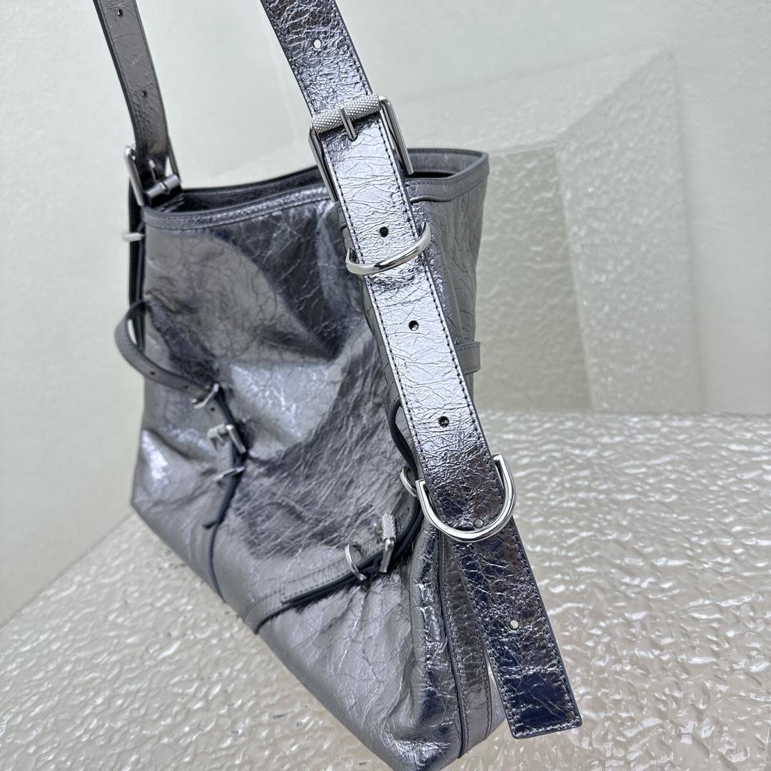Givenchy Medium Voyou Bag In Laminated Leather(32-37-6.5cm) - FashionPlug
