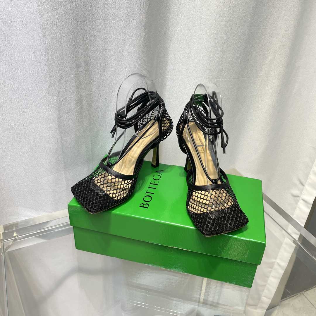 Bottega Veneta Stretch Lace-Up Sandal - FashionPlug