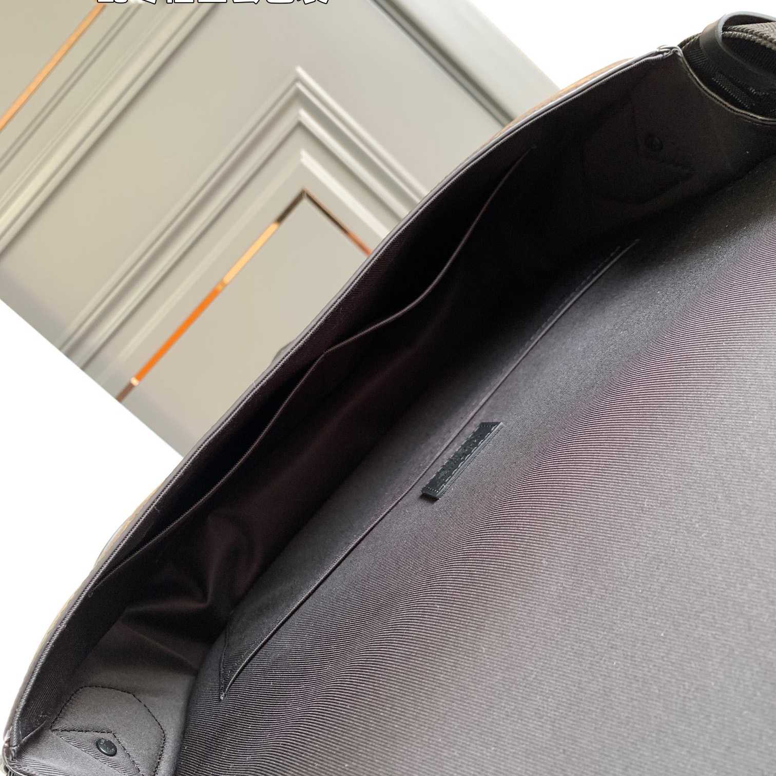 Louis Vuitton Archy Messenger MM(35x24x8CM)   M46328 - FashionPlug