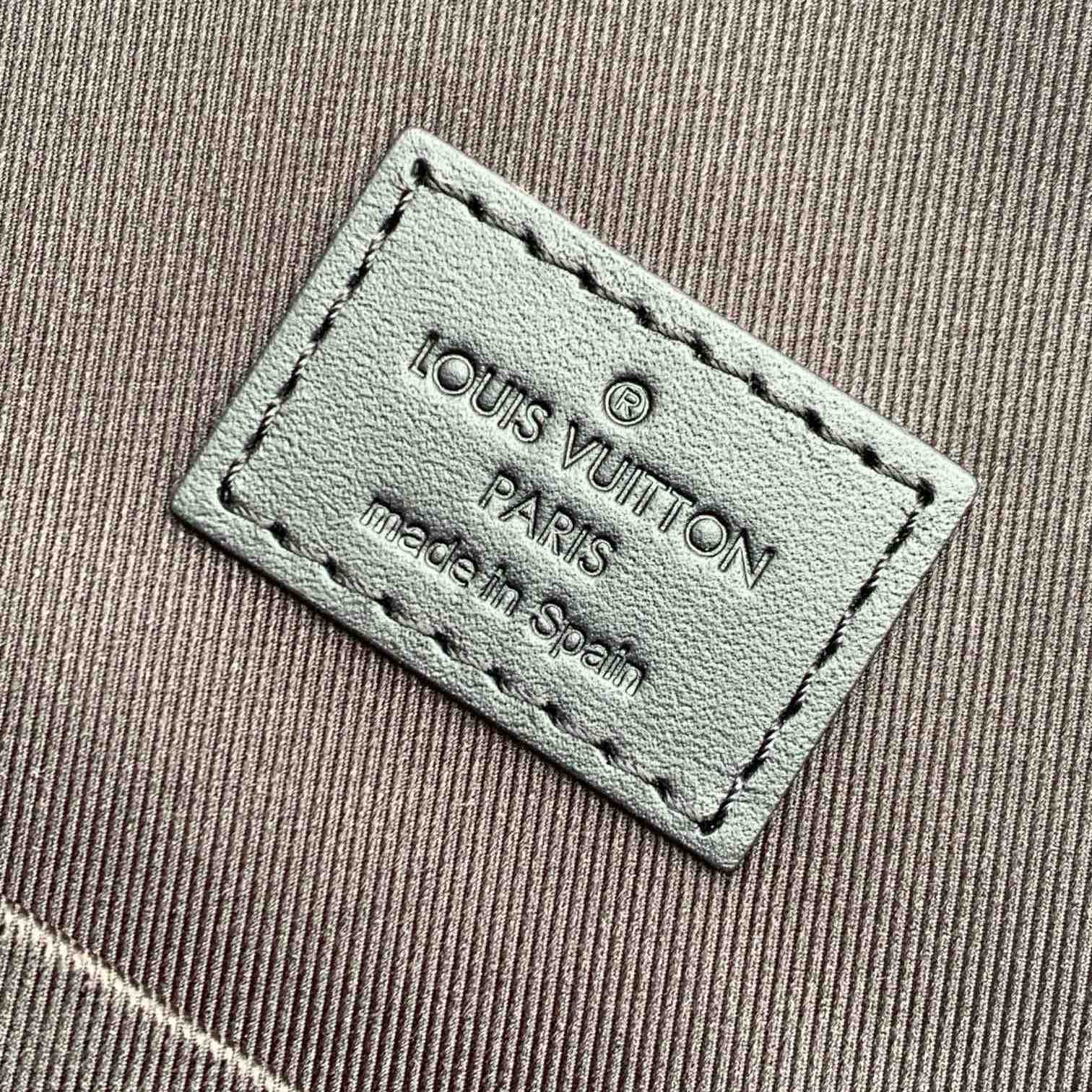 Louis Vuitton Archy Messenger MM(35x24x8CM)   M46328 - FashionPlug