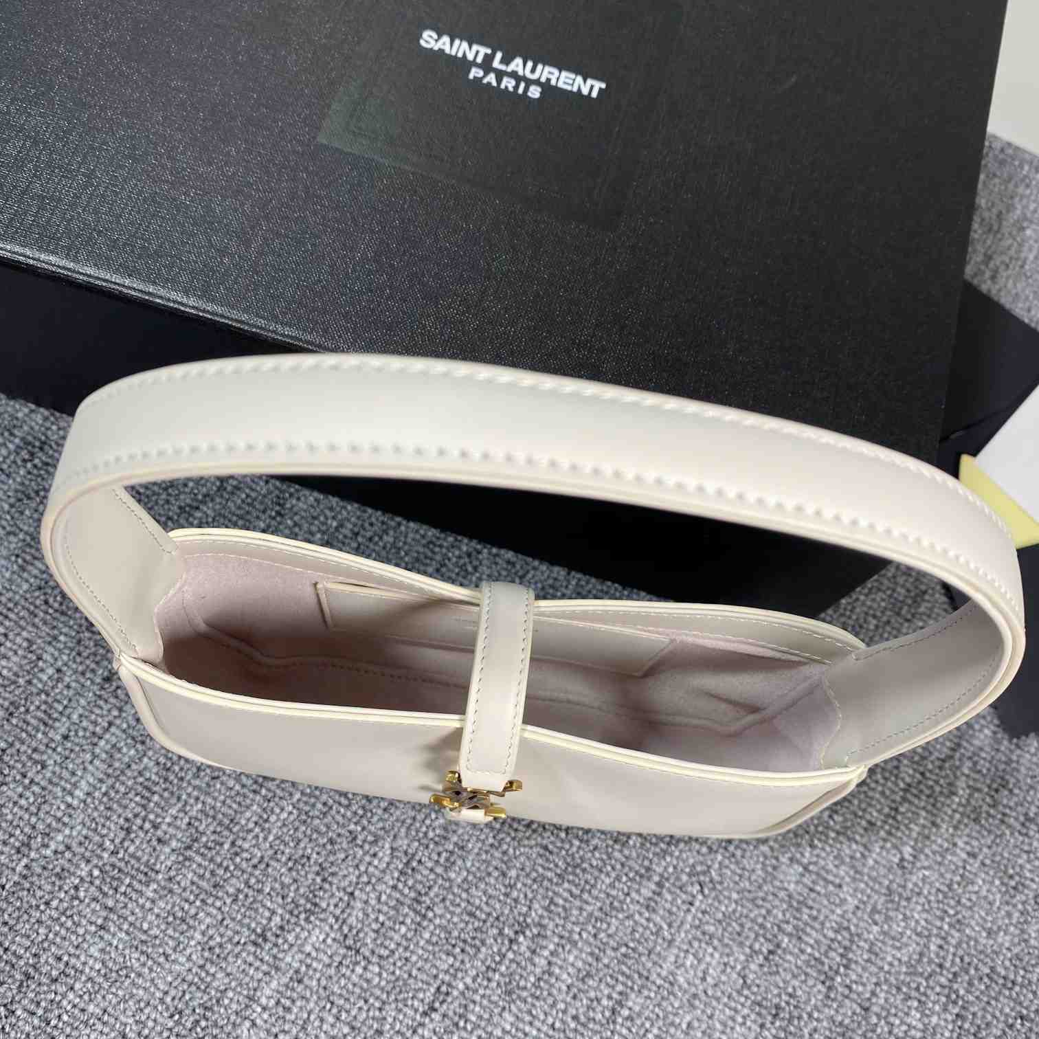 Saint Laurent Le 5 À 7 In Smooth Leather - FashionPlug