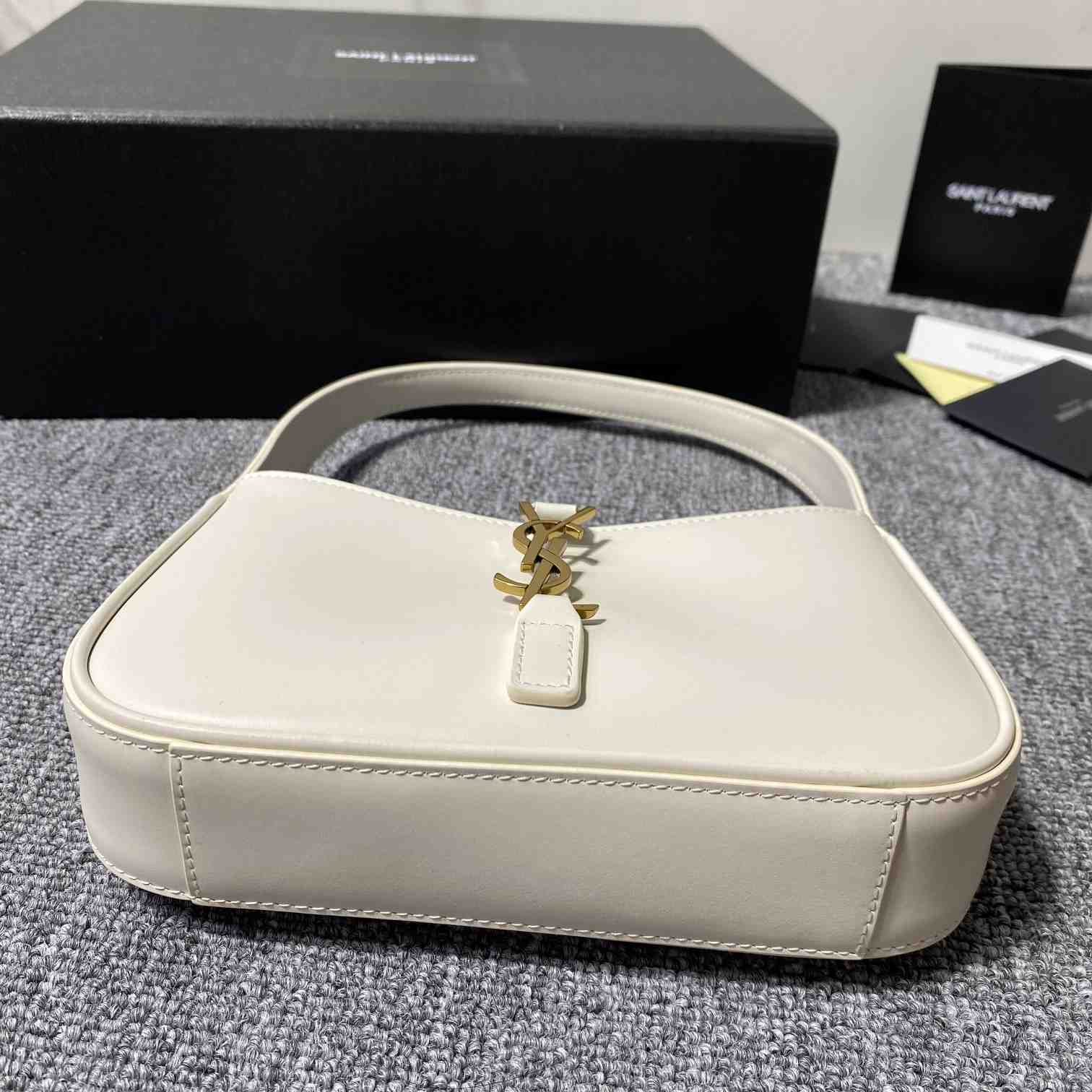 Saint Laurent Le 5 À 7 In Smooth Leather - FashionPlug