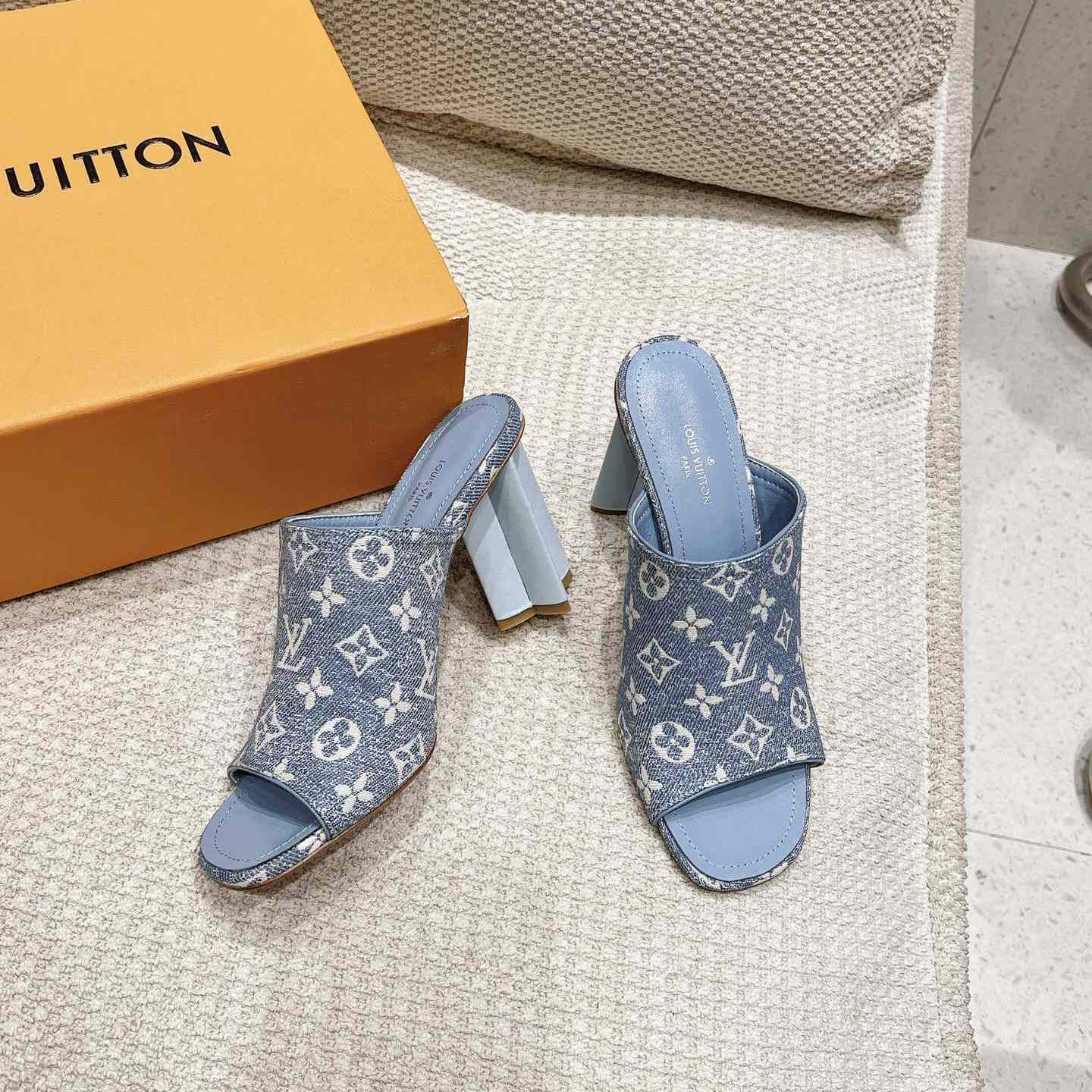 Louis Vuitton Silhouette Mule   1AAZUG - FashionPlug