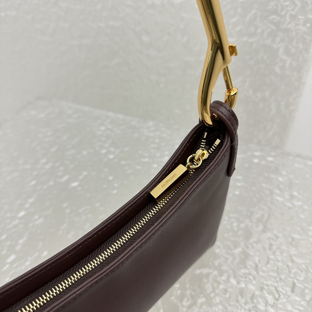 Jacquemus Le Bisou Mousqueton Carabiner Strap Shoulder Bag - FashionPlug