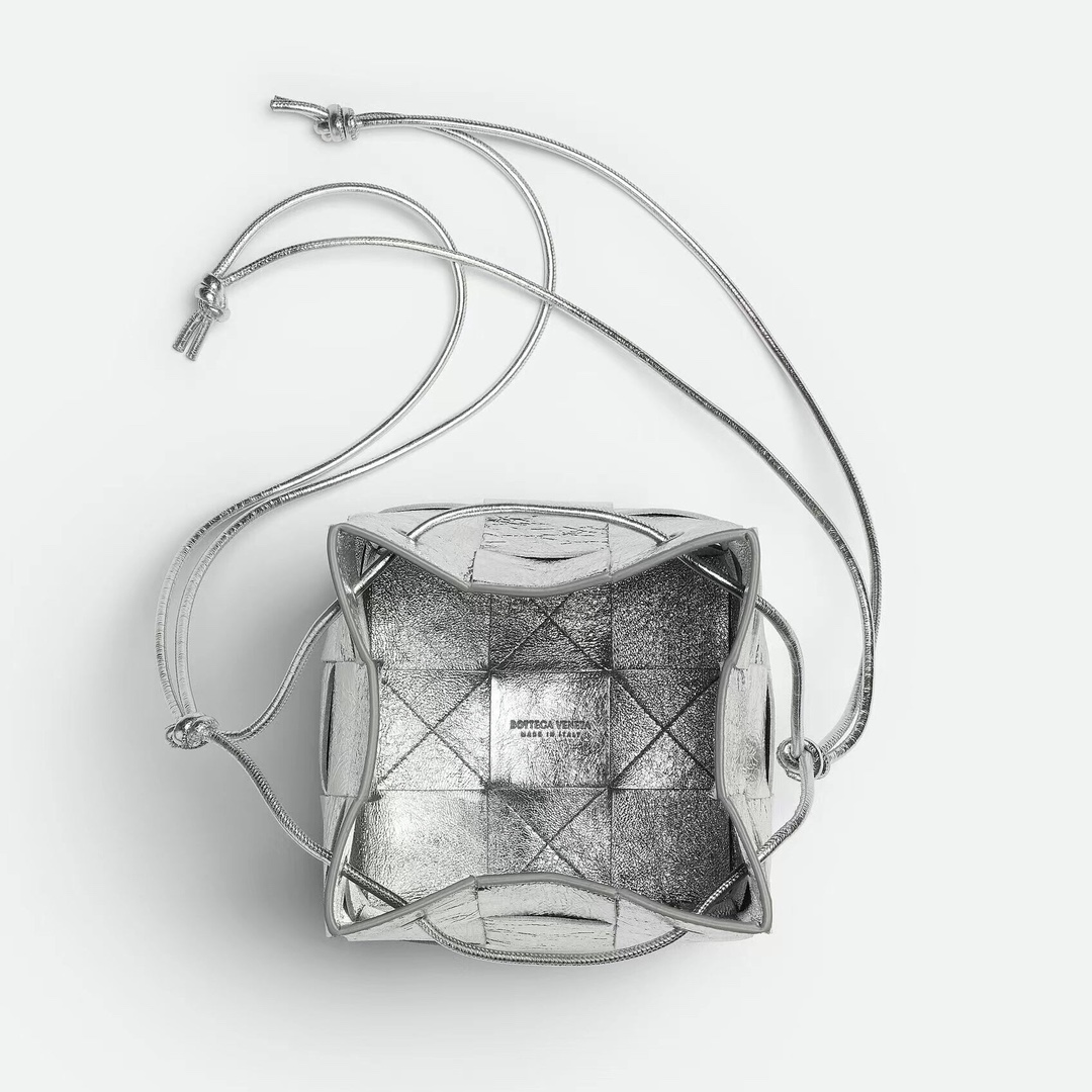 Bottega Veneta Small Cassette Cross-Body Bucket - FashionPlug