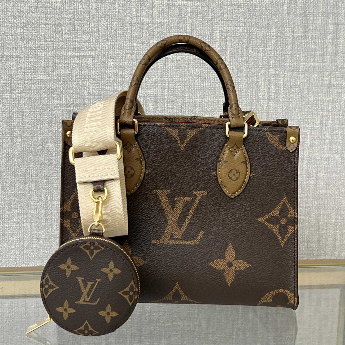 Louis Vuitton OnTheGo PM(25-19-11.5cm)     M46373 - FashionPlug
