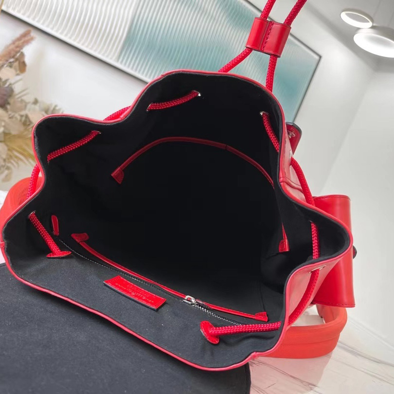 Louis Vuitton x Supreme Christopher Backpack (26*47*13cm) - FashionPlug