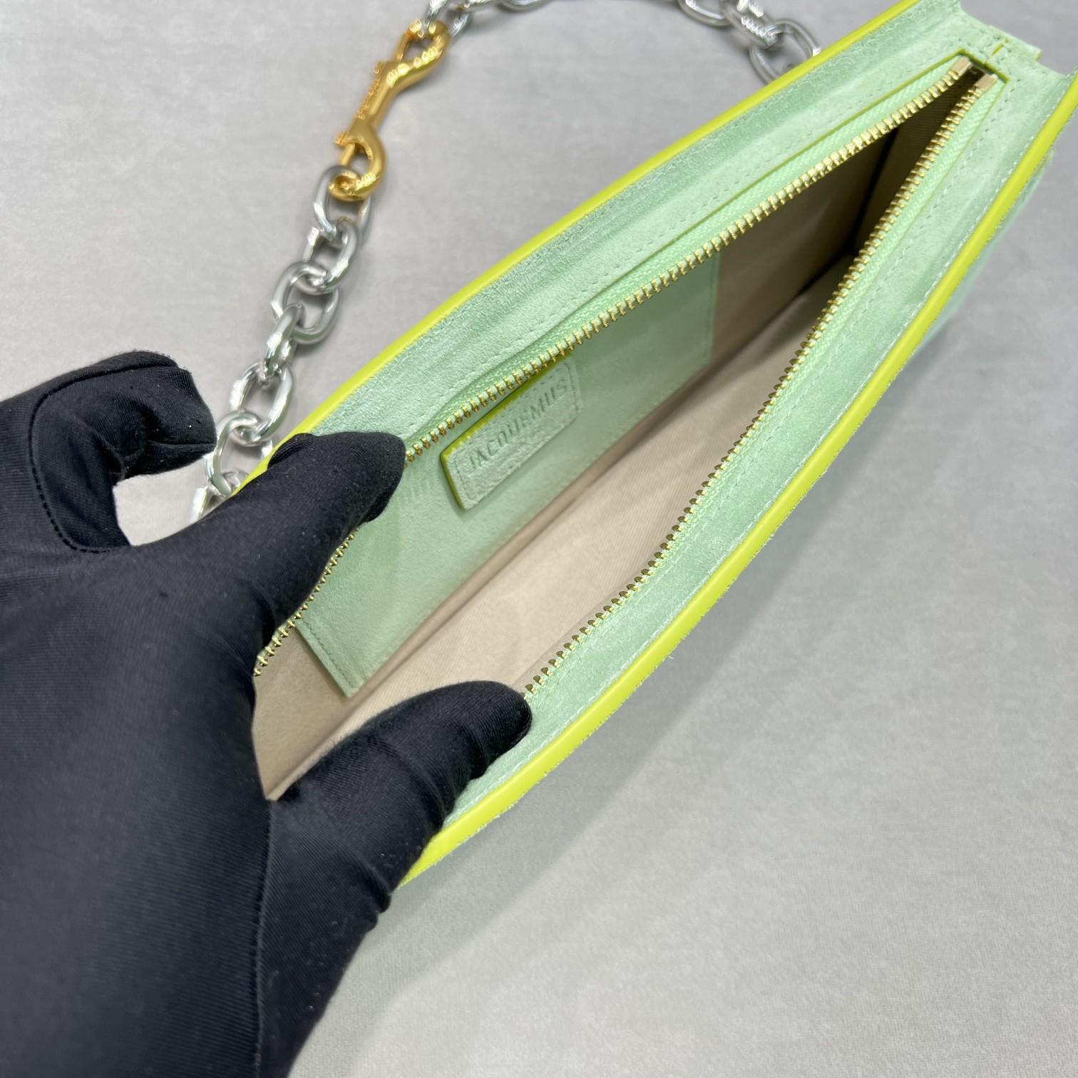 Jacquemus Le Ciuciu Jewellery Bag(30x10.5x4.5cm) - FashionPlug