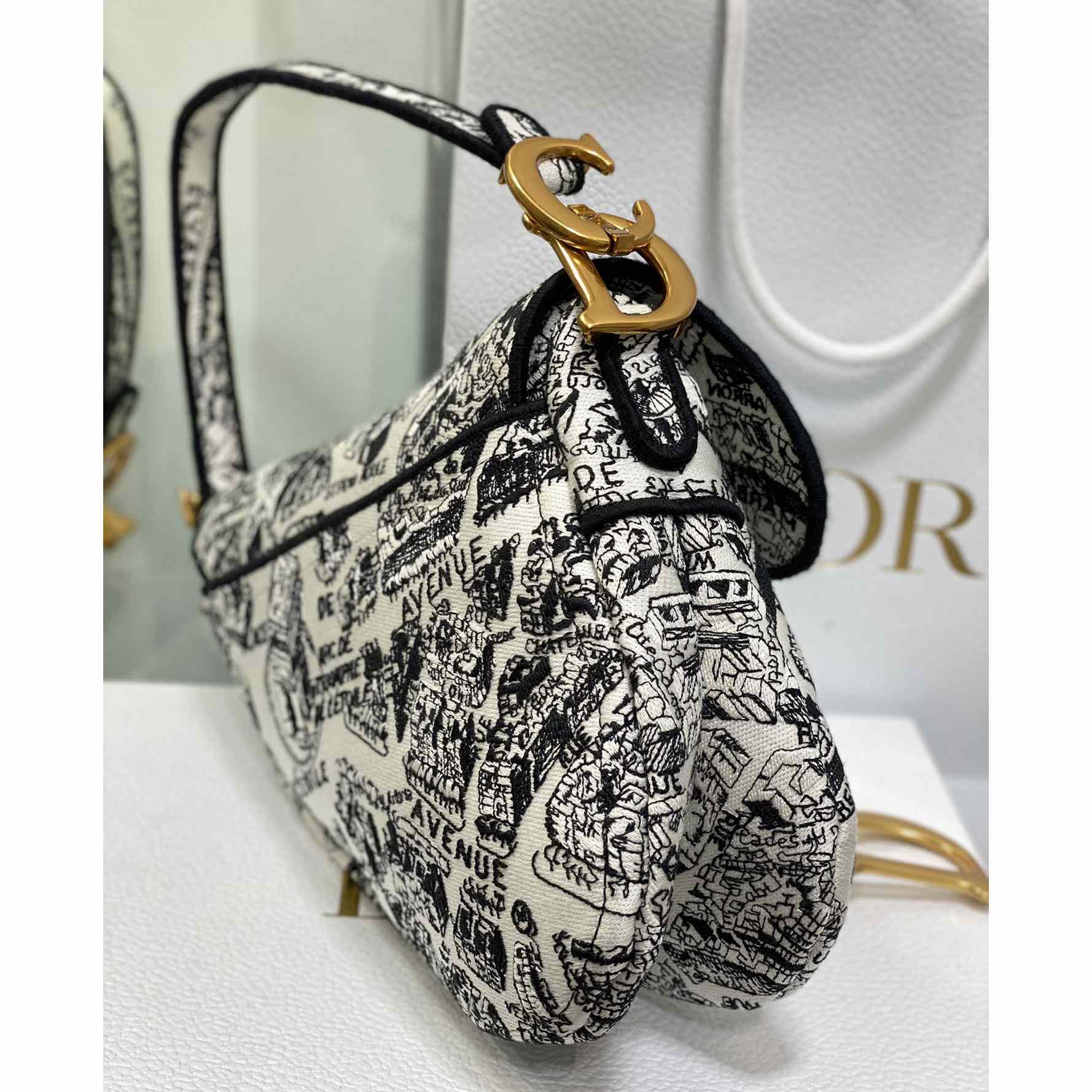Dior Saddle Bag  - FashionPlug