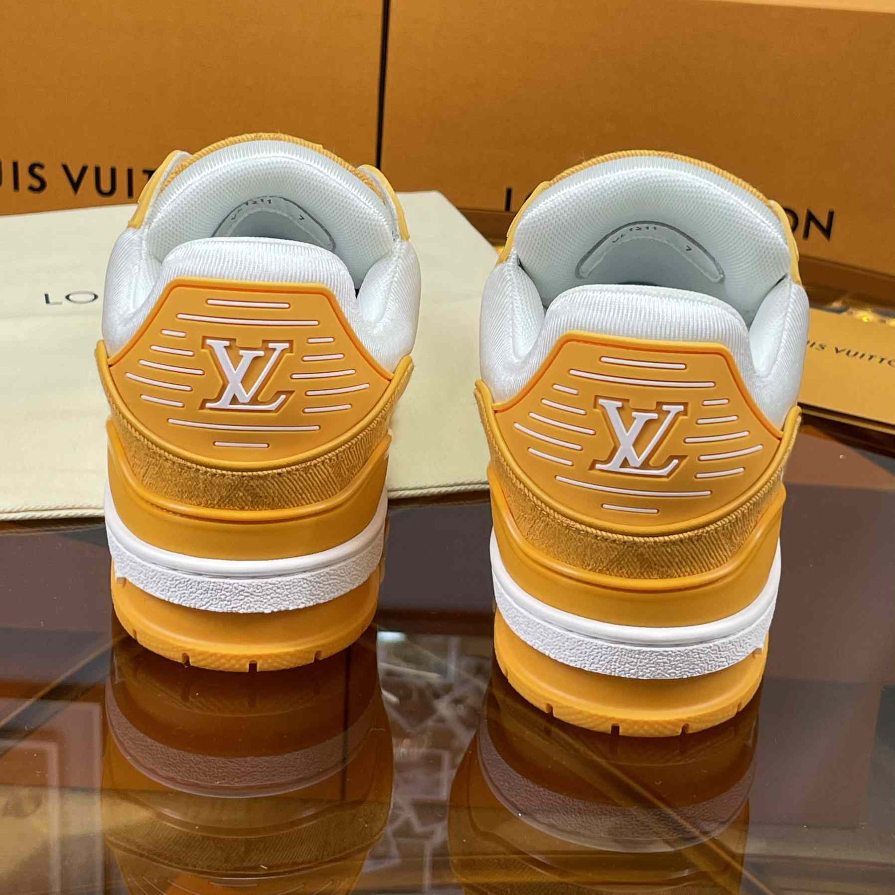 Louis Vuitton Lv Trainer Sneaker (Upon UK Size)  1AARF8 - FashionPlug