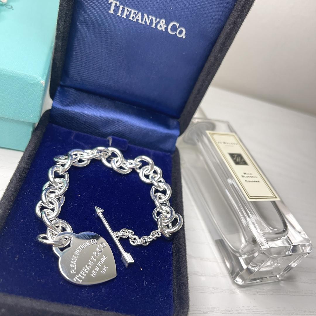Tiffany&CO Lovestruck Heart Tag Bracelet - FashionPlug