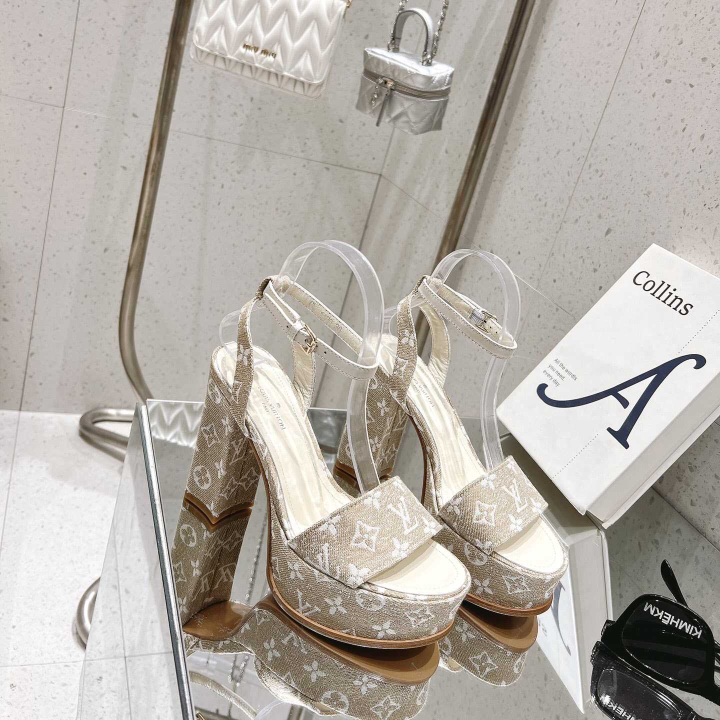 Louis Vuitton Fame Platform Sandal   1AAZCF - FashionPlug