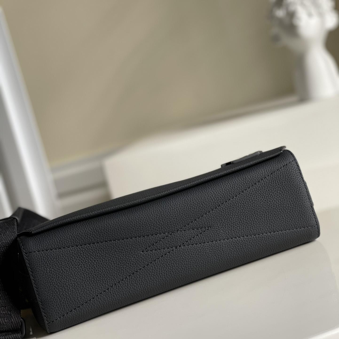 Louis Vuitton Takeoff Messenger(30.5x24x10cm)   M57080 - FashionPlug