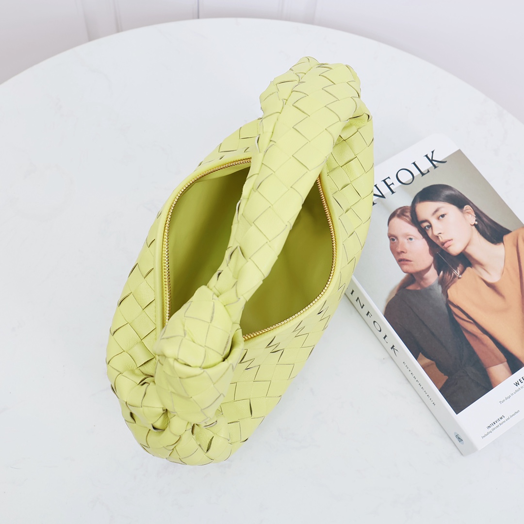 Bottega Veneta Teen Jodie - FashionPlug
