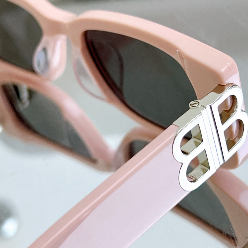 Balenciaga Dynasty Rectangle Sunglasses In Pink    bb0096 - FashionPlug