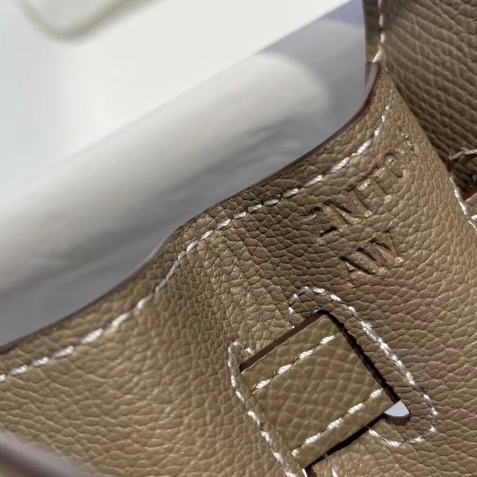 Hermes Kelly 25 Handbag (25-17-7cm) - FashionPlug