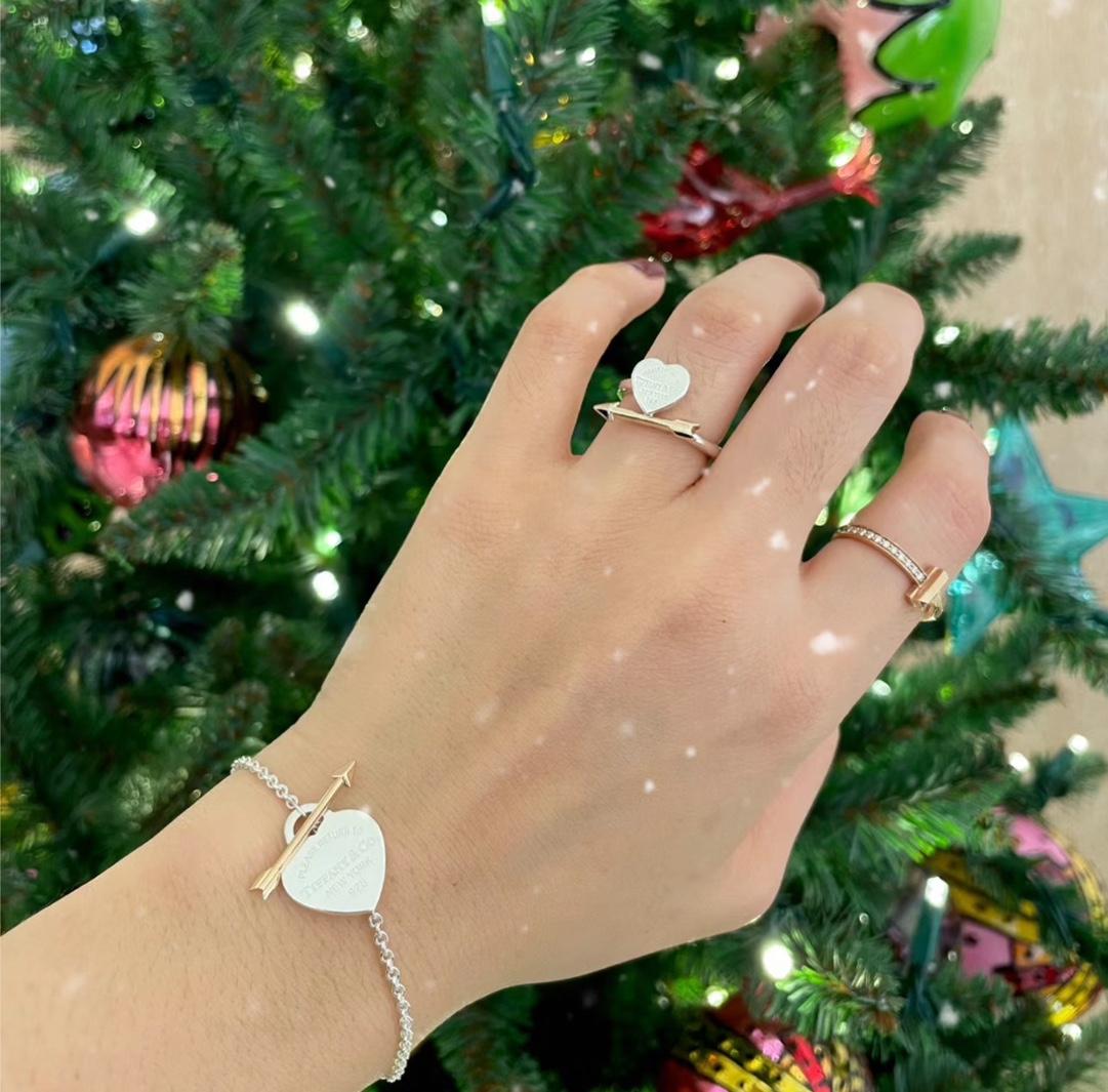 Tiffany&CO Lovestruck Heart Tag Bracelet - FashionPlug