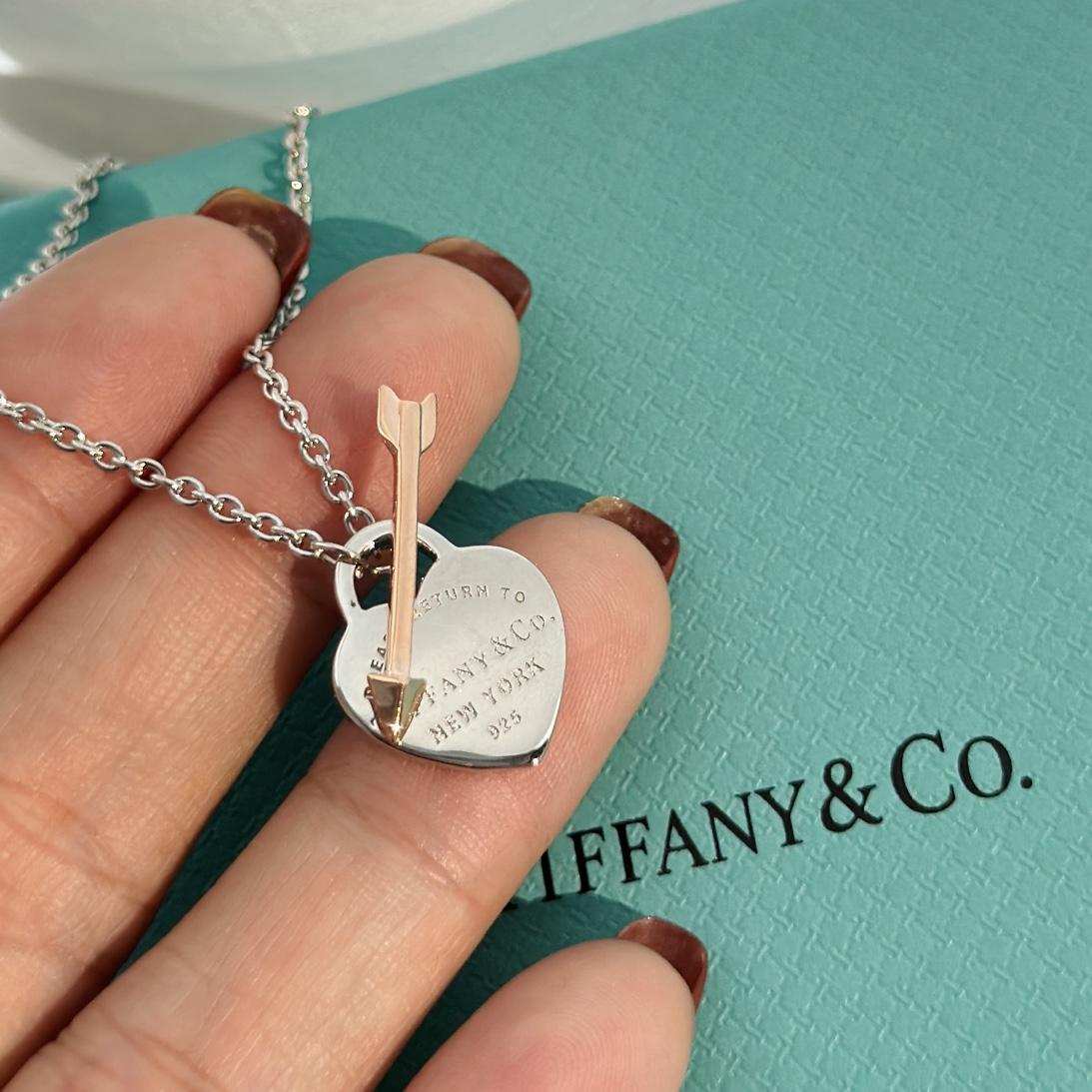 Tiffany&CO Lovestruck Heart Tag Bracelet - FashionPlug