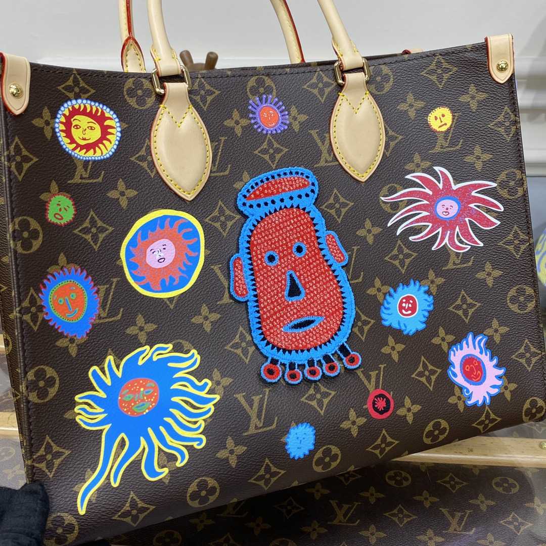 Louis Vuitton LV x YK OnTheGo MM(35 x 27 x 14cm)  M46429 - FashionPlug
