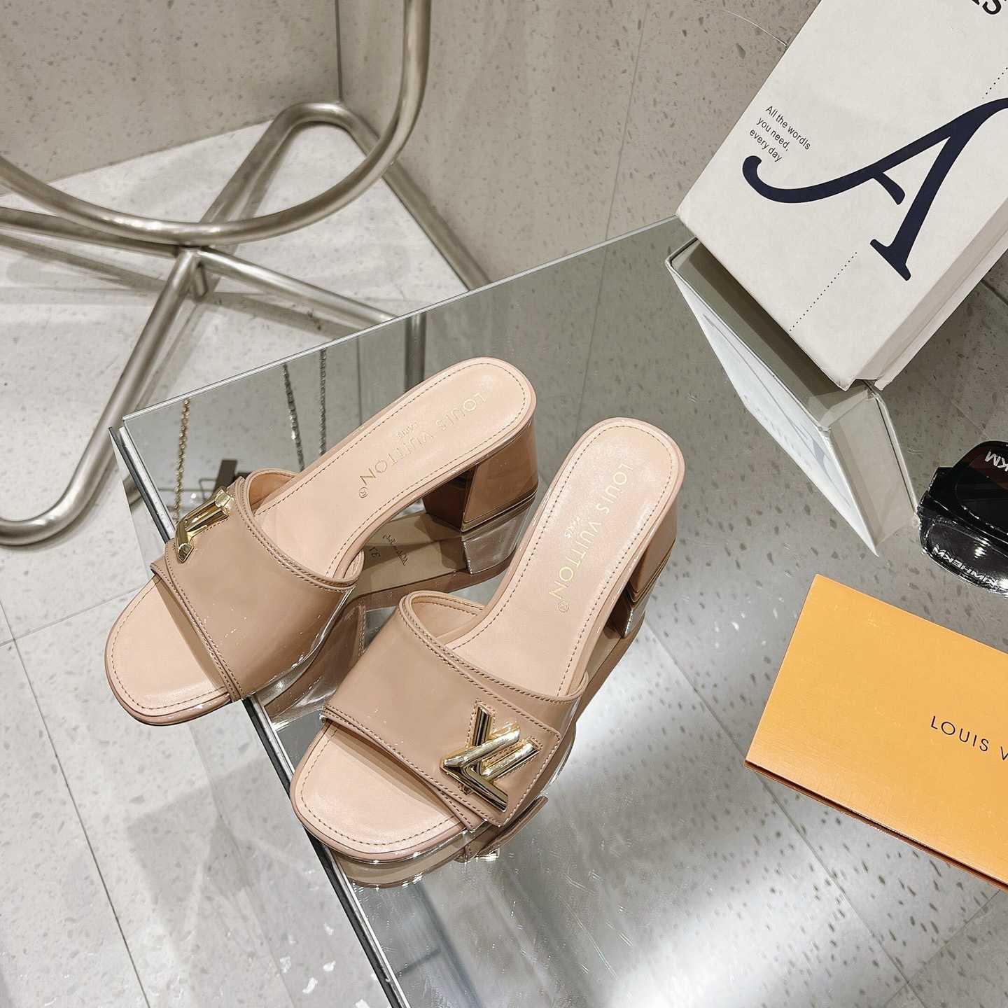 Louis Vuitton Shake Mule   1ABID2 - FashionPlug