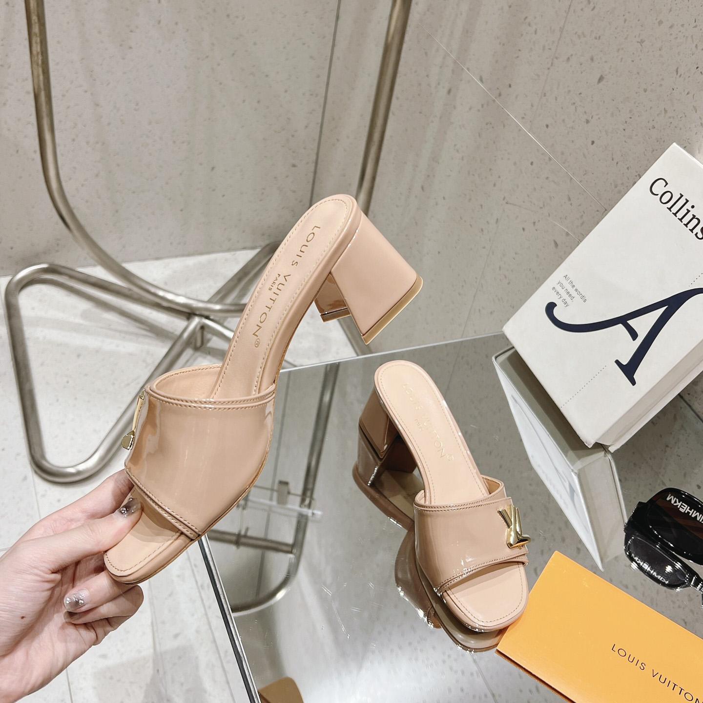 Louis Vuitton Shake Mule   1ABID2 - FashionPlug