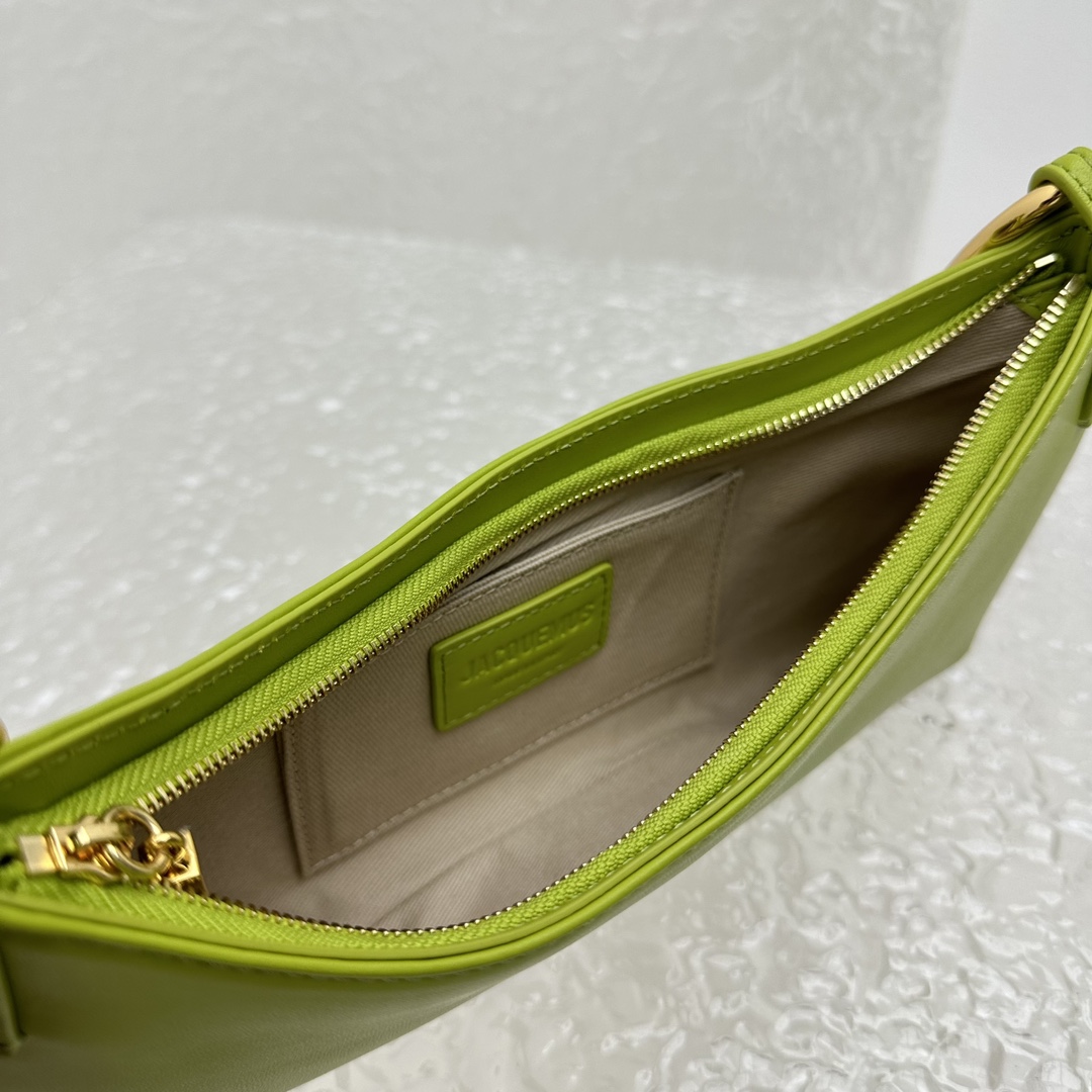 Jacquemus Le Bisou Mousqueton Carabiner Strap Shoulder Bag - FashionPlug