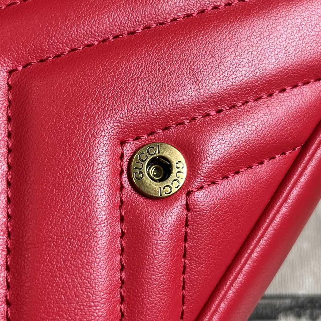 Gucci GG Marmont Matelassé Super Mini Bag (16.5-10-4.5cm) - FashionPlug