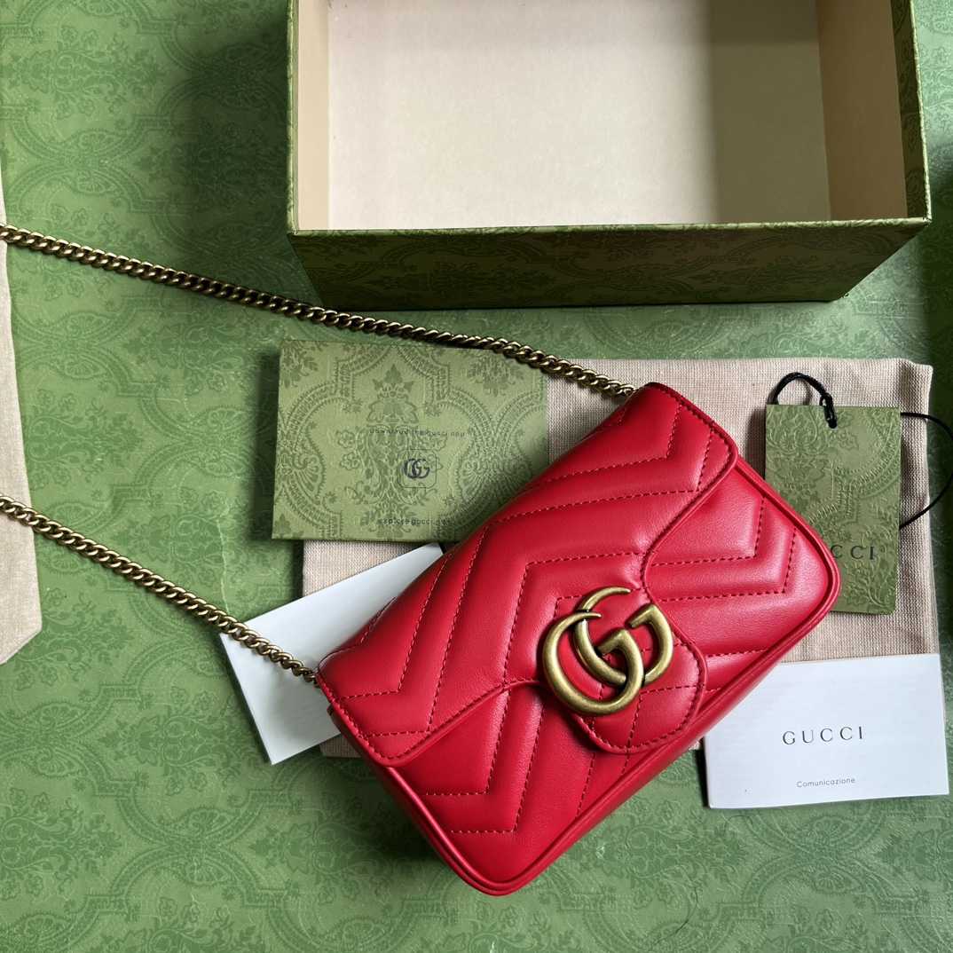 Gucci GG Marmont Matelassé Super Mini Bag (16.5-10-4.5cm) - FashionPlug