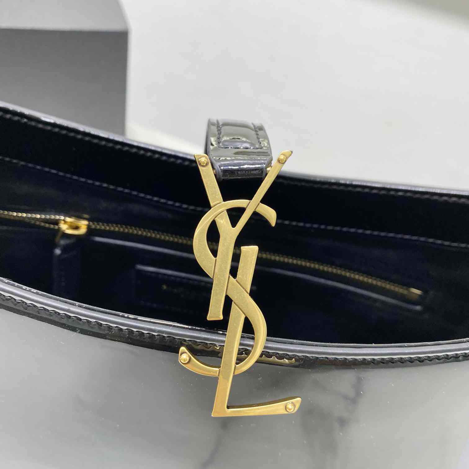Saint Laurent Le 5 À 7 In Patent Leather - FashionPlug