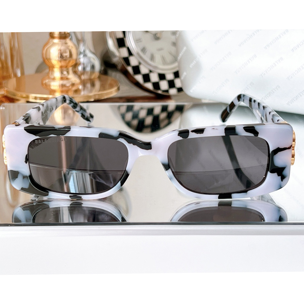 Balenciaga Dynasty Rectangle Sunglasses In White    bb0096 - FashionPlug
